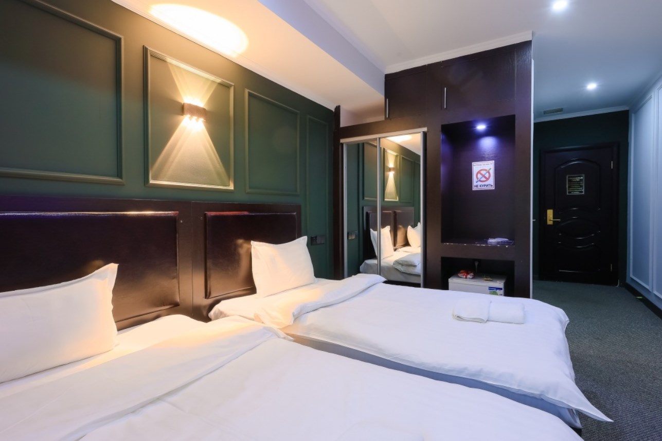Standard Room with 2 Twin Beds