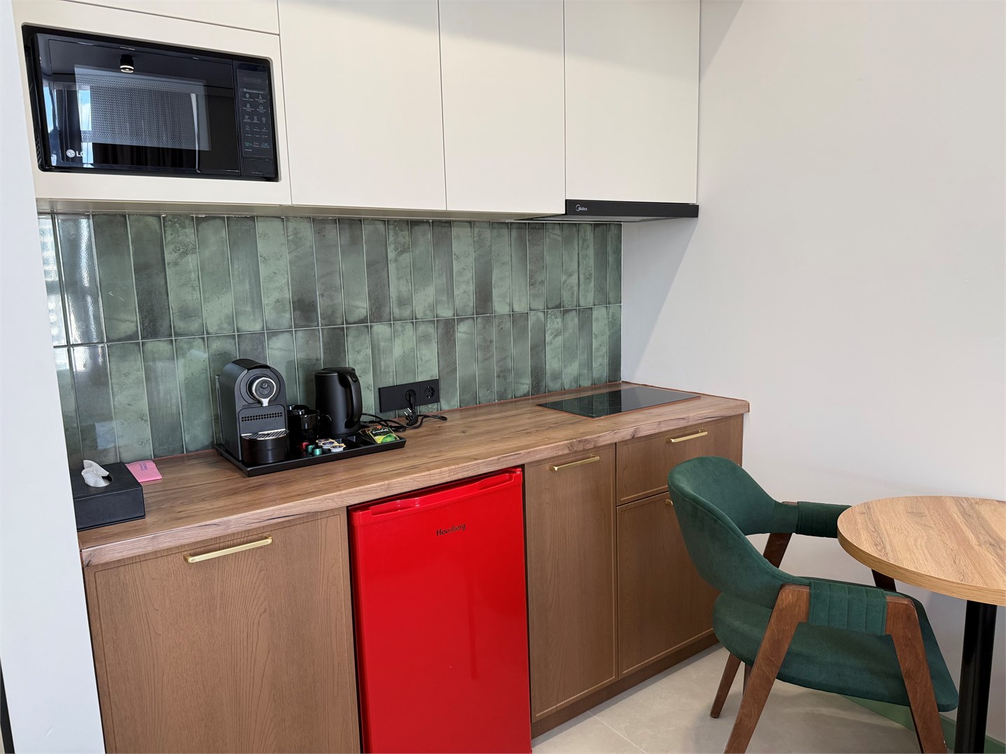 Apartment 394-3