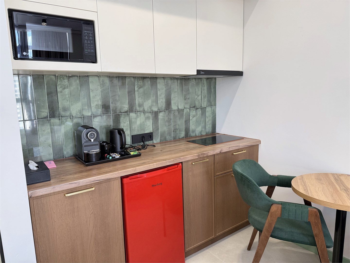 Apartment 394-4