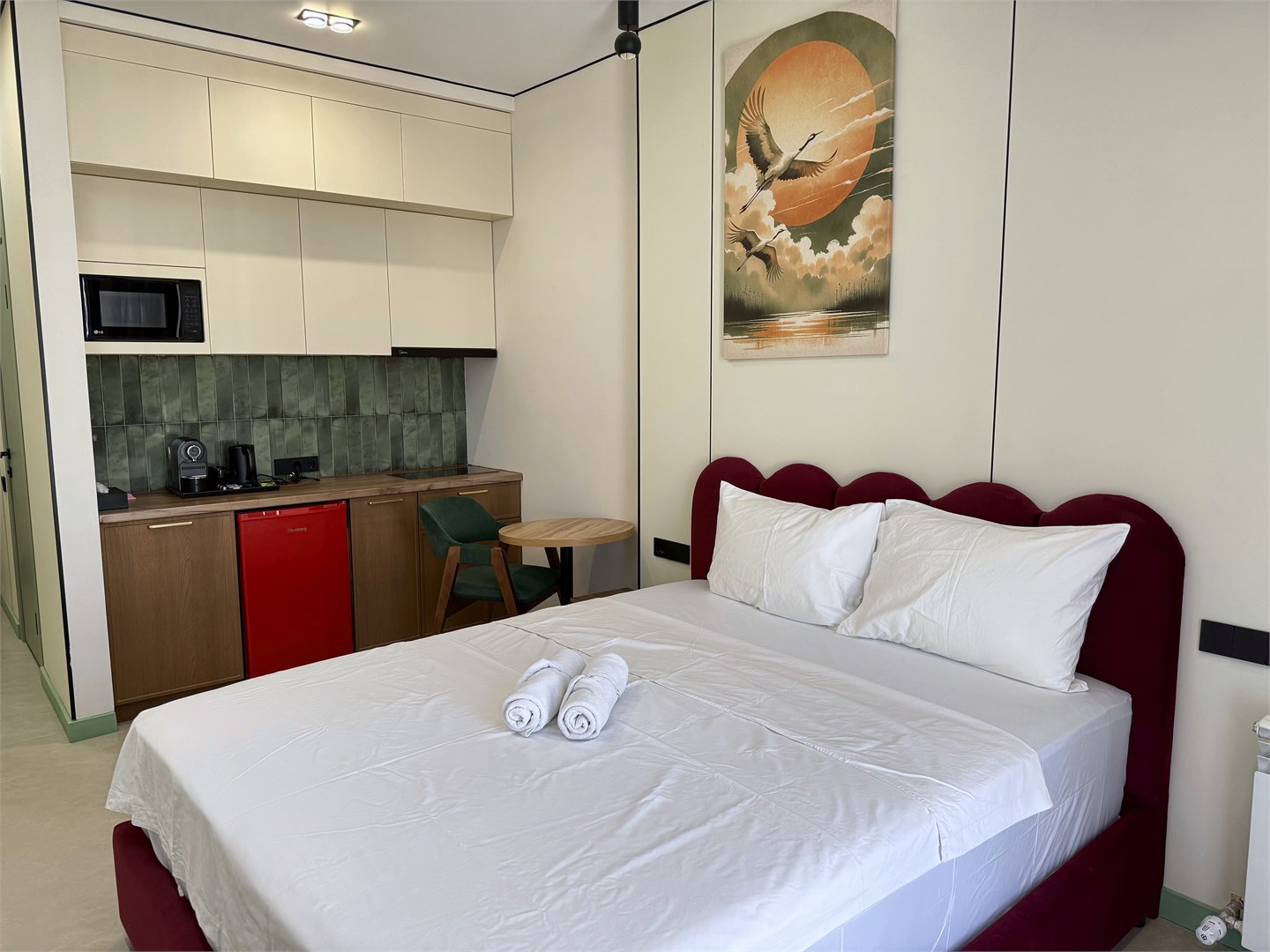 Apartment 394-4